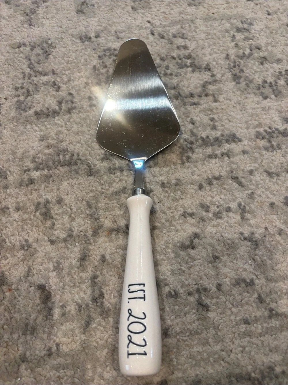 Rae Dunn White Ceramic-Handled Cake Server with EST. 2021